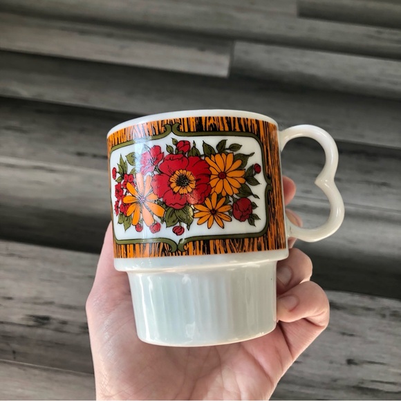 Vintage 1970s Made in Japan Ceramic MCM Floral Stackable Mugs - Picture 13 of 15